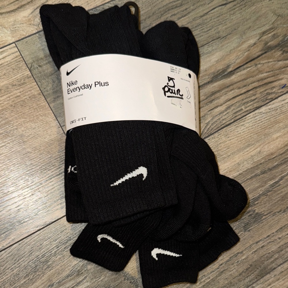 Nike Everyday Plus Dri-Fit Cotton Cushioned Crew Socks Sz 5Y-7Y WMNS6-10/MENS6-8